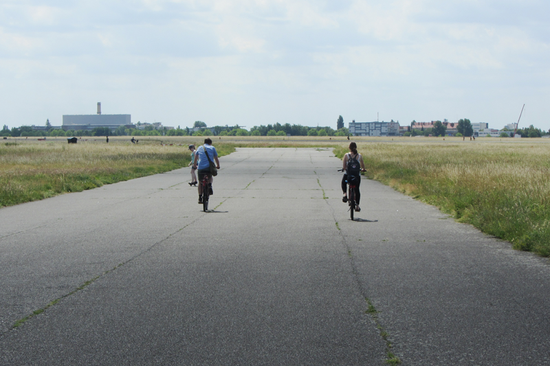 rougeimaginaire: "Mini Berlin Guide" - Tempelhof